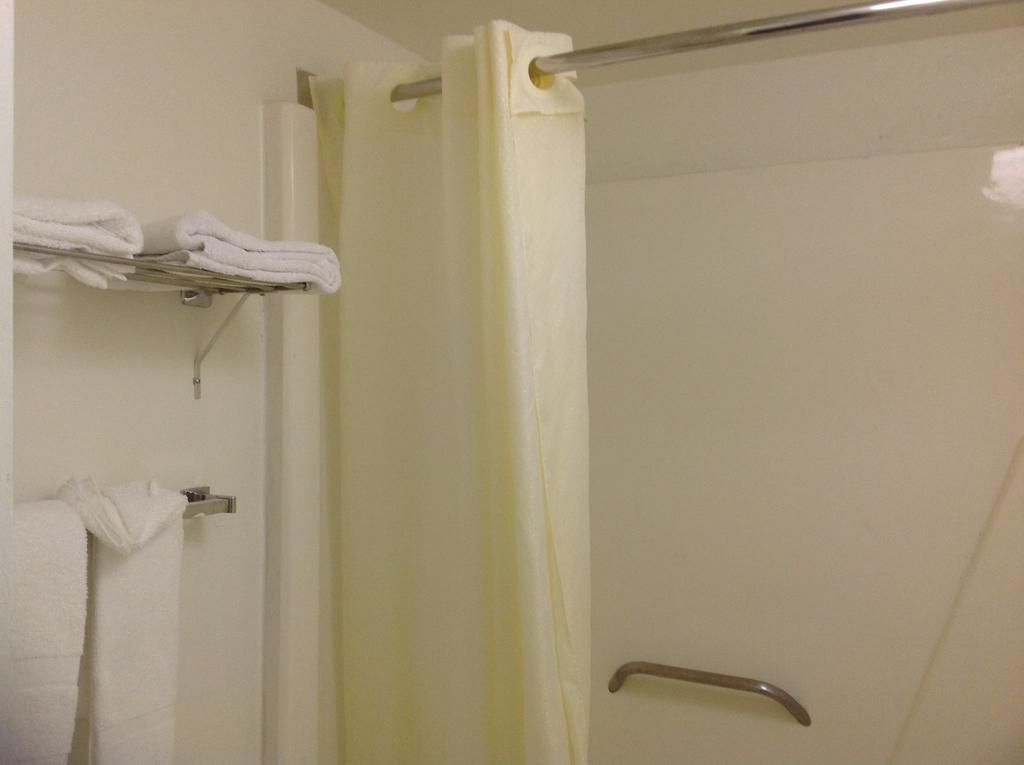 Econo Lodge North Tallahassee Ruang foto